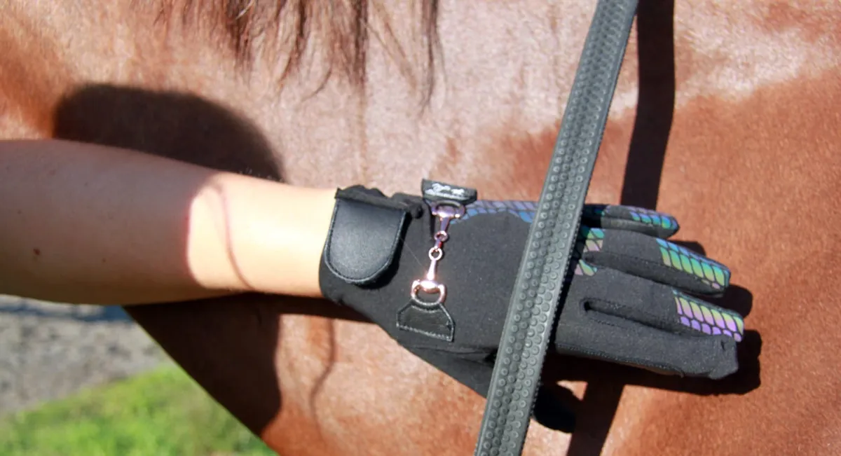 Женские всесезонные перчатки Tasmanya из натуральной козьей кожи S