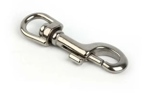 Карабин с вертлюгом 12мм.
