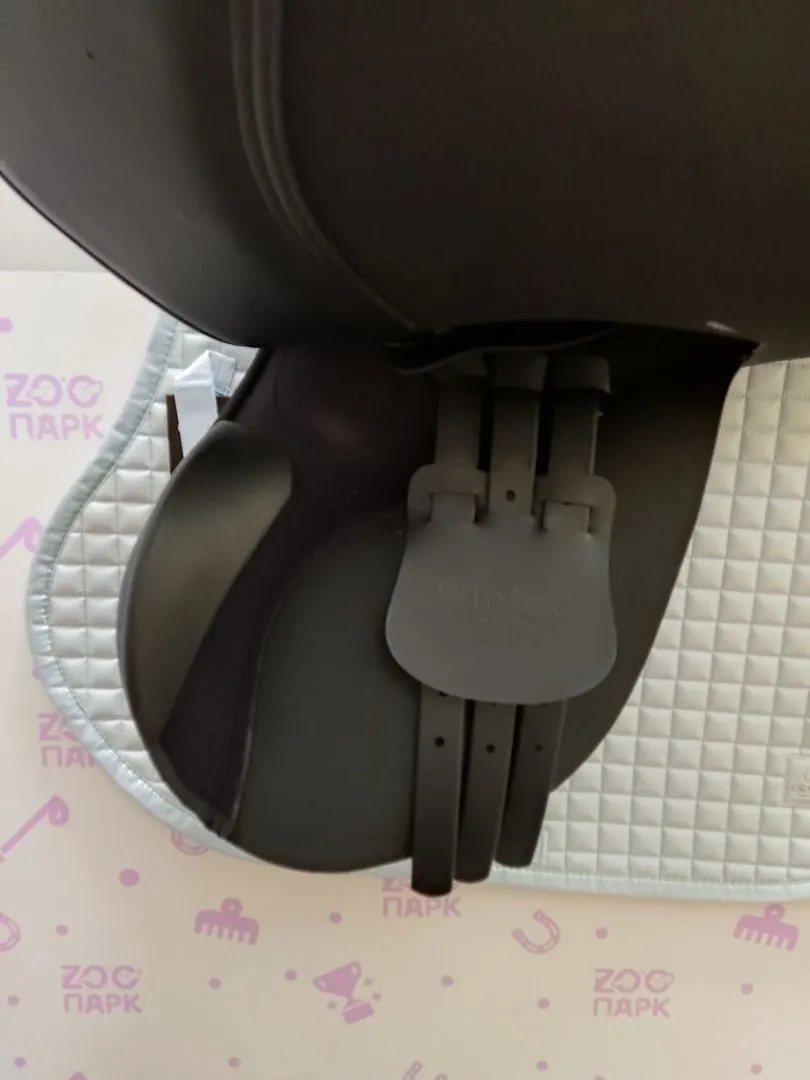 Седло спортивное Wintec 250 All Purpose Flock 17.5