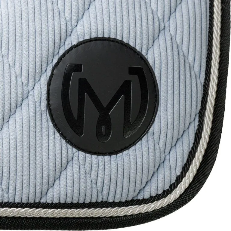 Вальтрап Manic Velveten, Голубой выездковый