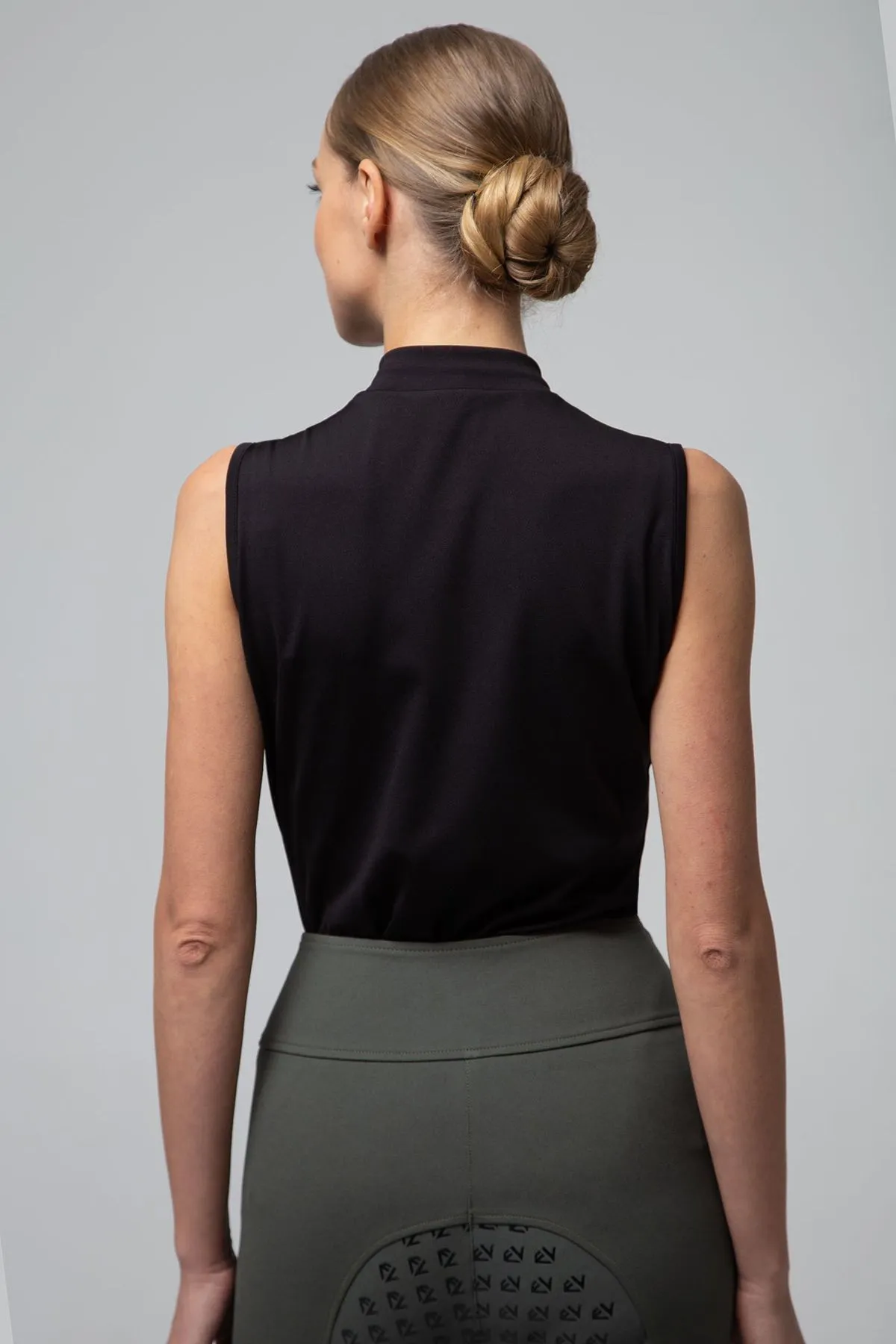 TROPHY_LISS_BLACK, L