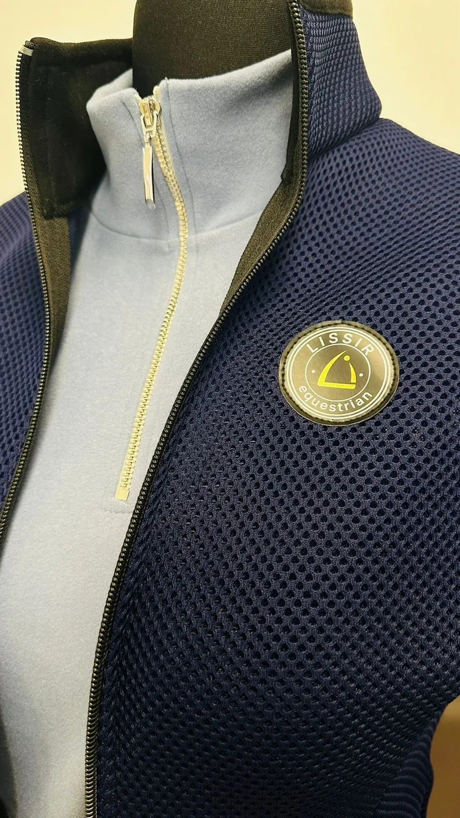 Жилетка сетка LISSIR