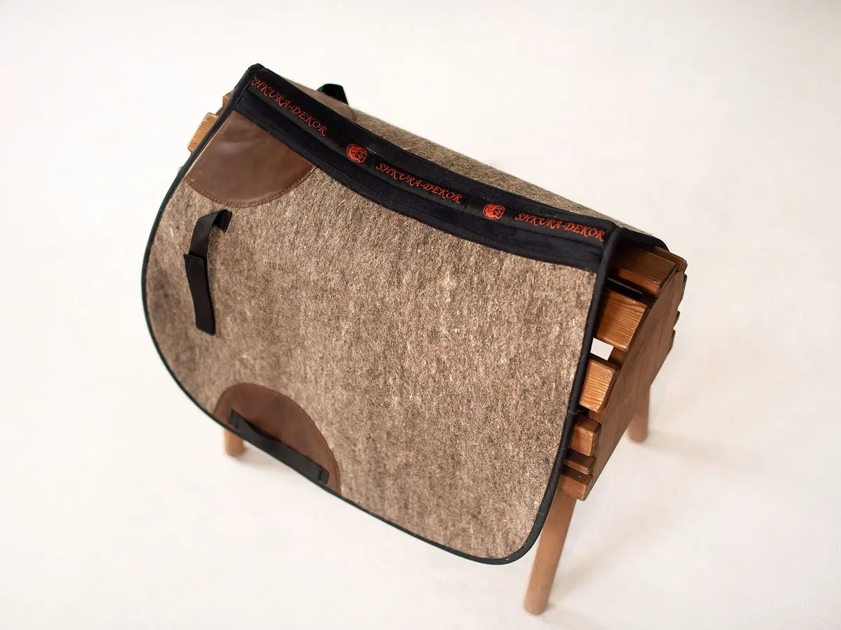 Вальтрап выездковый (войлочный)