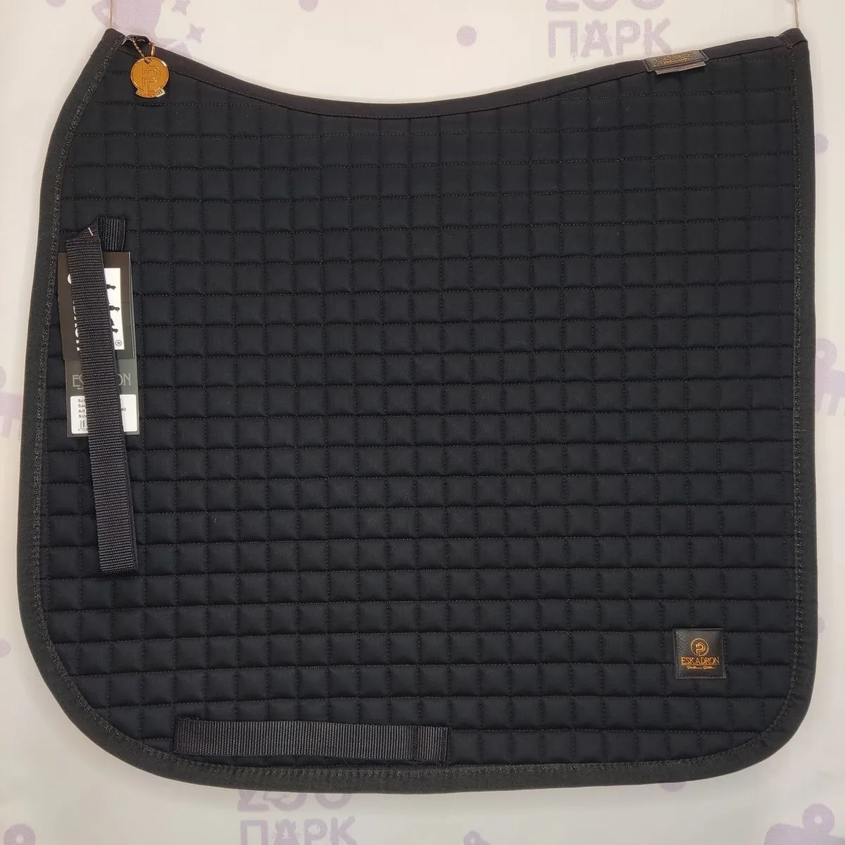 Вальтрап Eskadron, Выездка, Чёрный