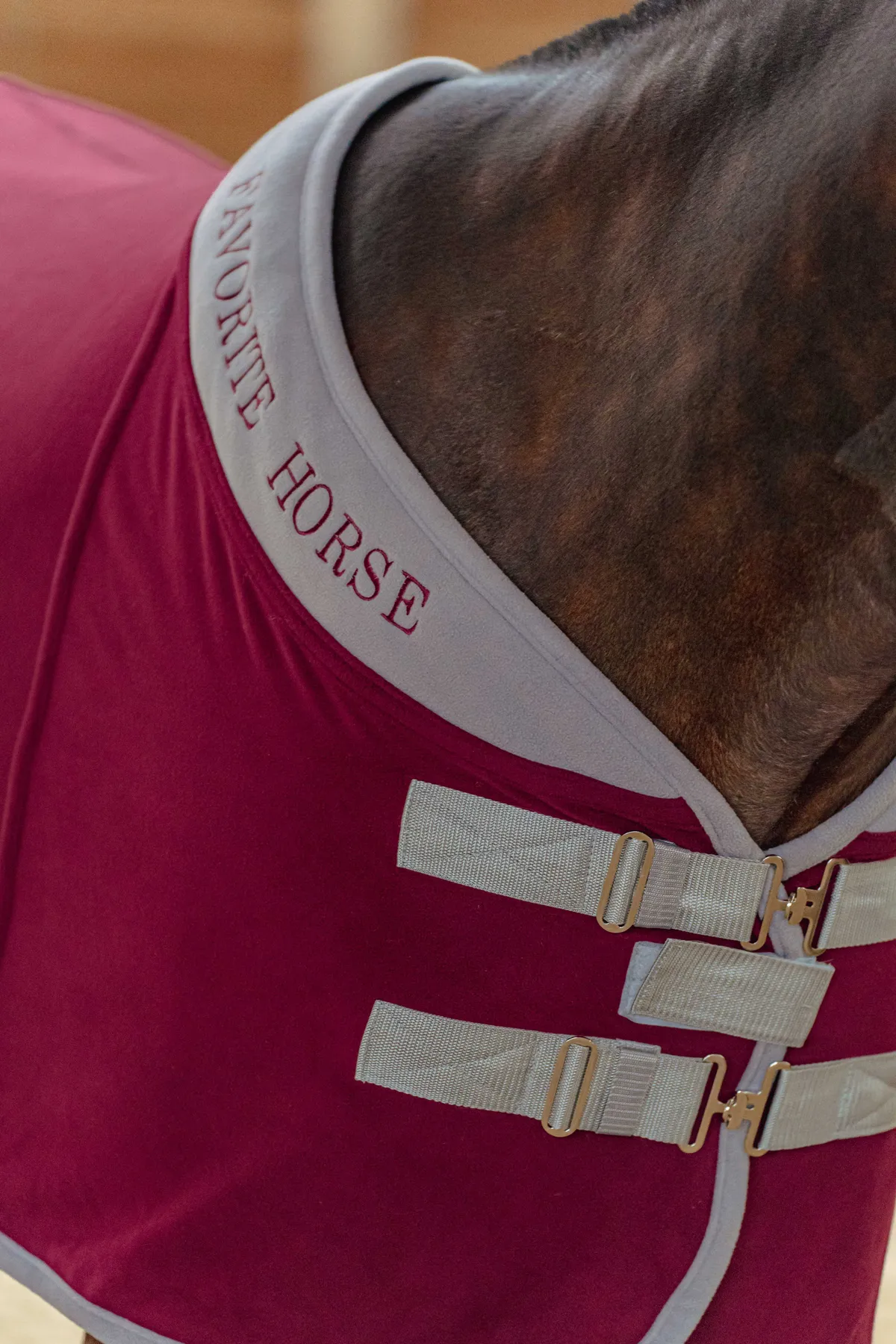 Попона флисовая FAVORITE HORSE Aristocratic (бордовая,155)