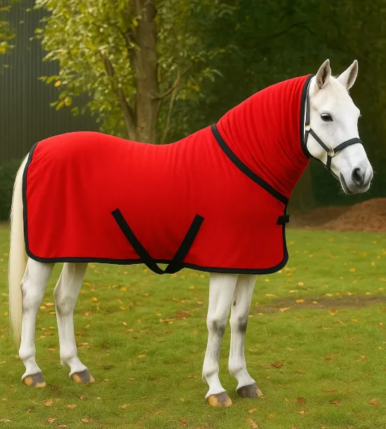 Флисовая попона с капором Игни HorsePlanet (Красный, 135)