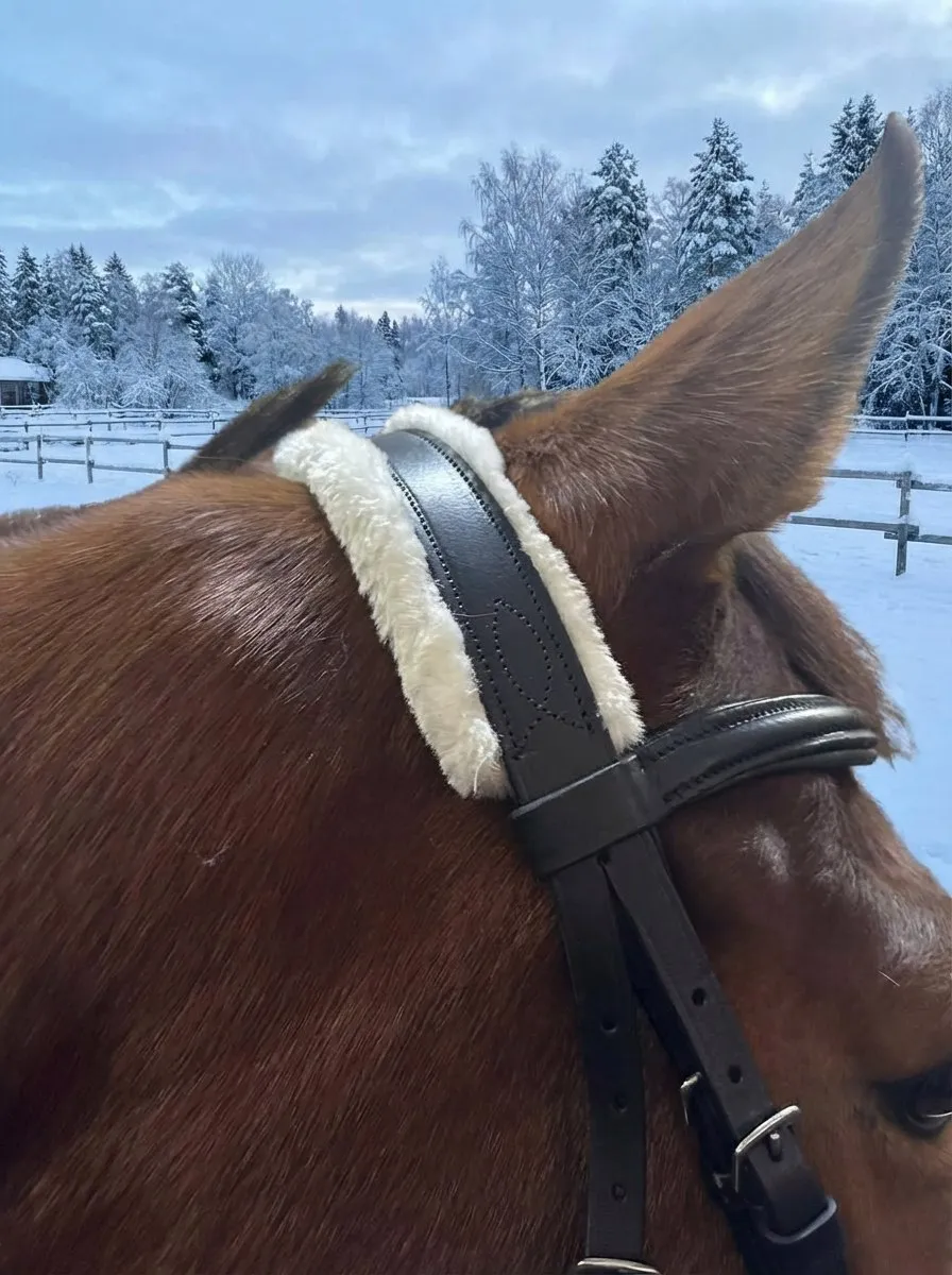 Трензельное оголовье с мехом Комфорт HorsePlanet (Cob, Коричневый)